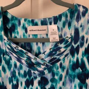 Like new, blue green white top. Jewel v-neck. Med.